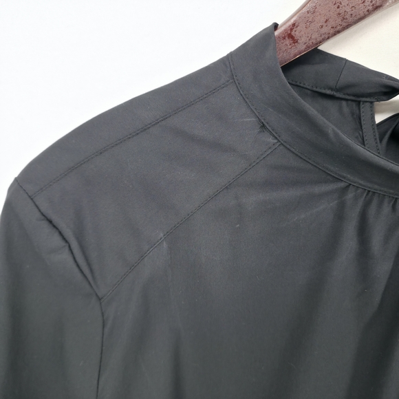 J. McLaughlin Elodie Blouse Black Size M NWT $158 Mock Neck Top Quiet Luxury - Picture 5 of 16